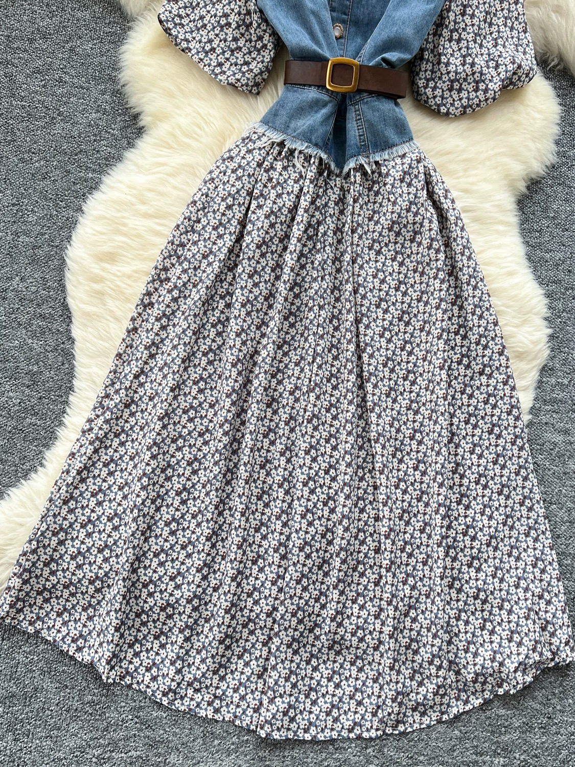 Take a hint denim dress & belt DD99 images